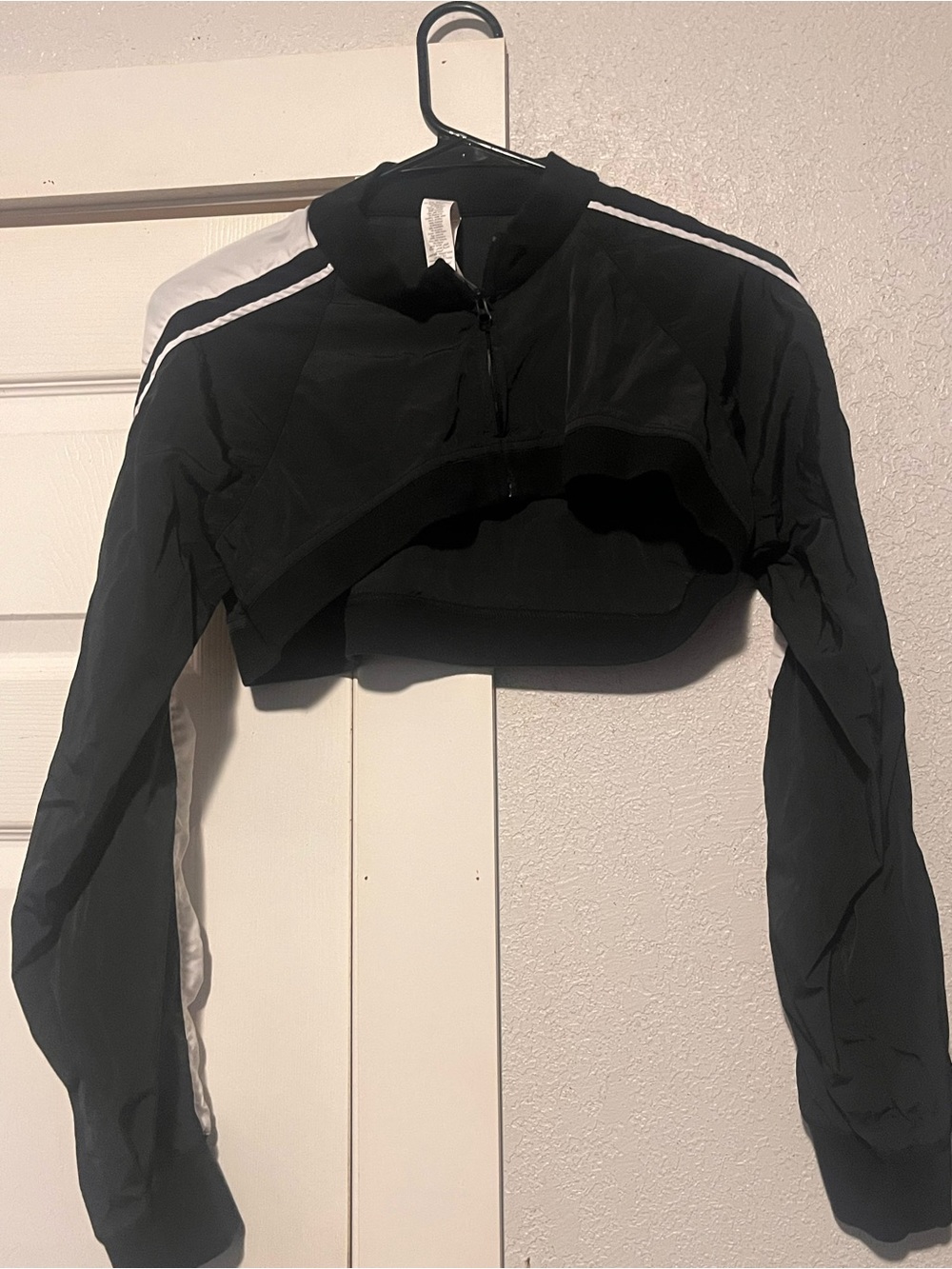 ALO Yoga racetrack shrug Jacket with White Stripes